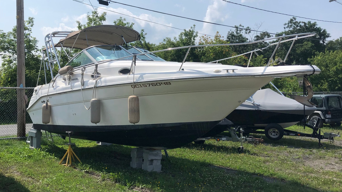 SEARAY SUNDANCER *1996* 24,999$<br><span style="color: 58b9ee;"></span>